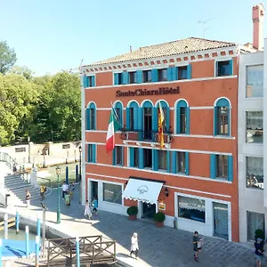 santa-chiara-residenza-parisi.hotelinveneto.com/